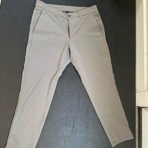 Men's Classic Khaki Chinos